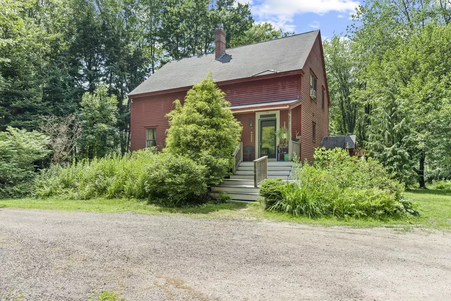 10 Rivers Edge RD, North Yarmouth, ME 04097