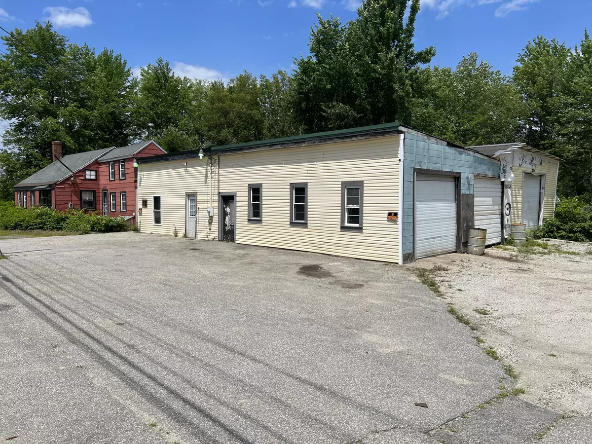 Lisbon, ME 04250,8 Lisbon ST