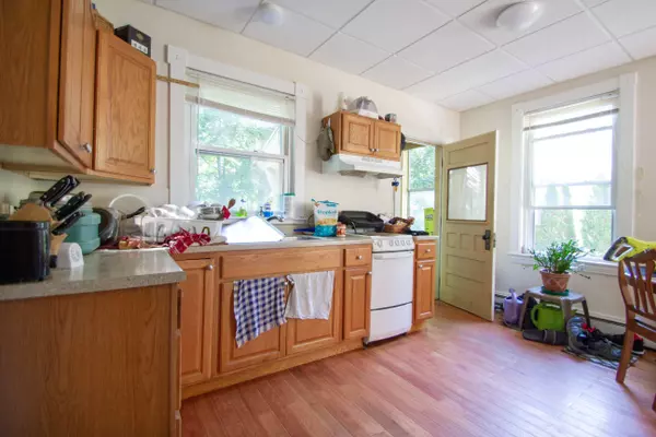 Gardiner, ME 04345,40 Dresden AVE