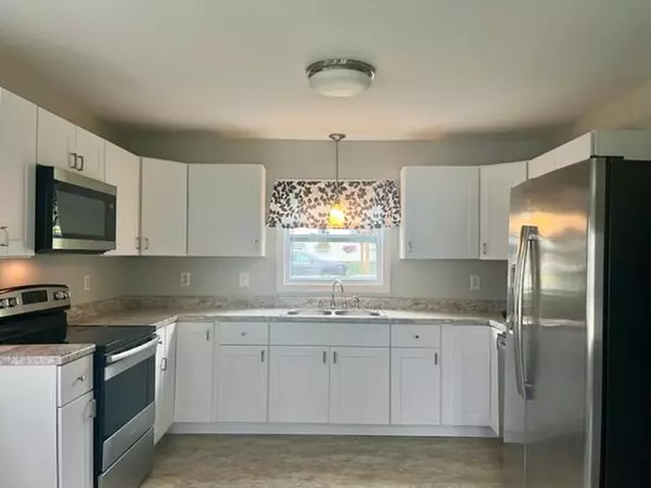 Waterville, ME 04901,8 Broad ST