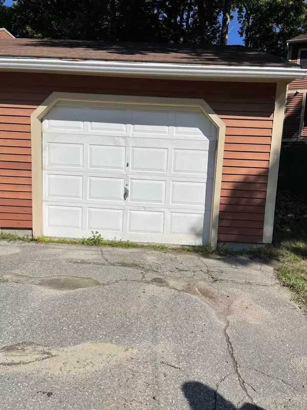 Waterville, ME 04901,9 Lincoln Woods LN #9