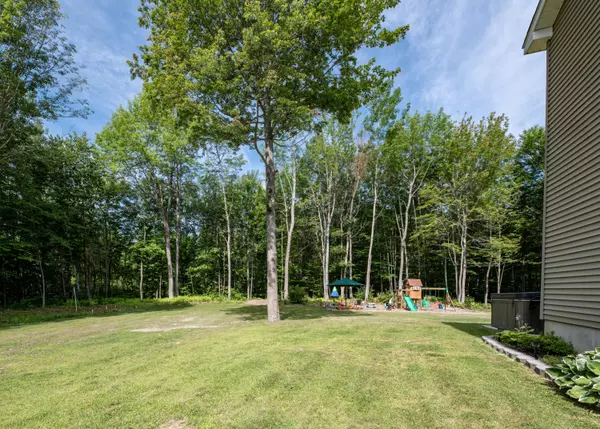 Sidney, ME 04330,22 Troy TRL