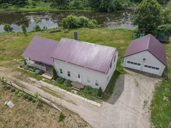 47 Perkins ST, Norridgewock, ME 04957