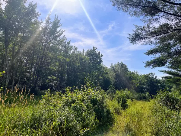 Lincolnville, ME 04849,0 Belfast RD