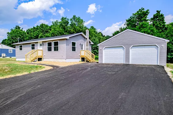 5 Sprucewood RD, Auburn, ME 04210