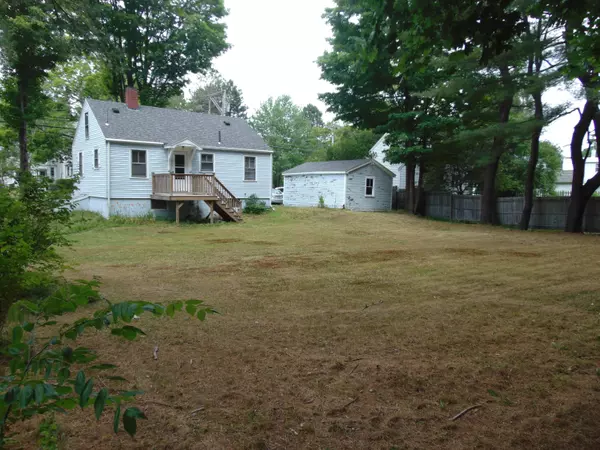 Freeport, ME 04032,23 South ST