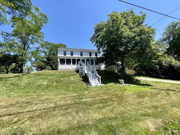 Sedgwick, ME 04676,35 Main ST