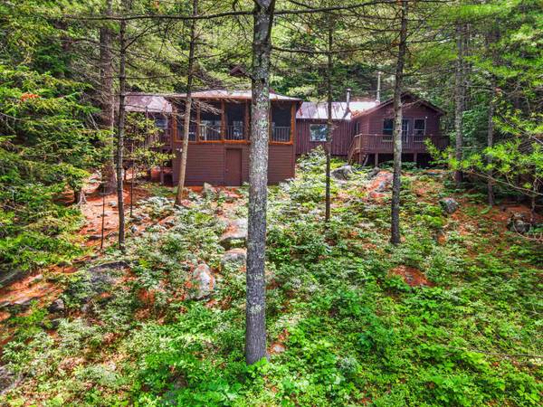 30 Sebago DR, Belgrade, ME 04917