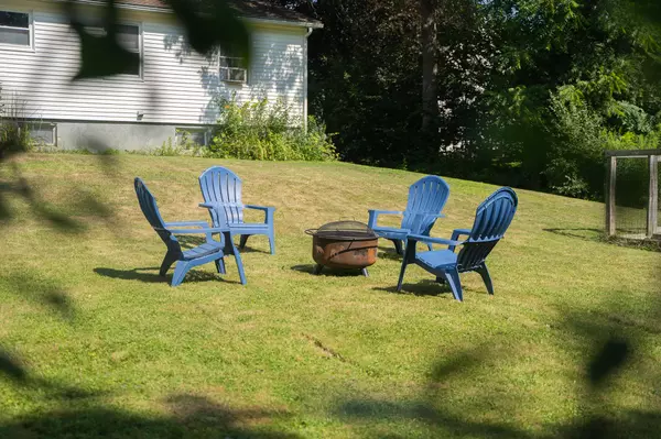 Orono, ME 04473,13 Peters ST