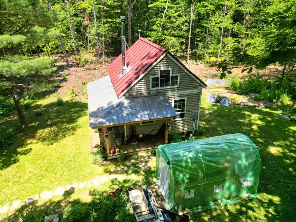 47 S Shore DR, Monmouth, ME 04259