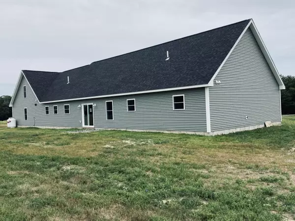 Hampden, ME 04444,21 Miller RD