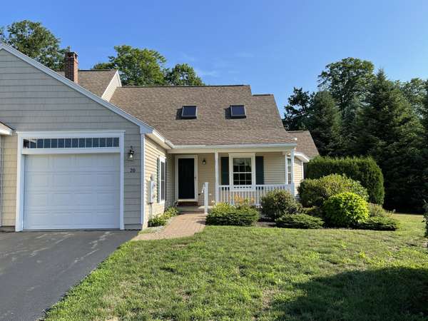 20 Ridgefield DR #16, Gorham, ME 04038