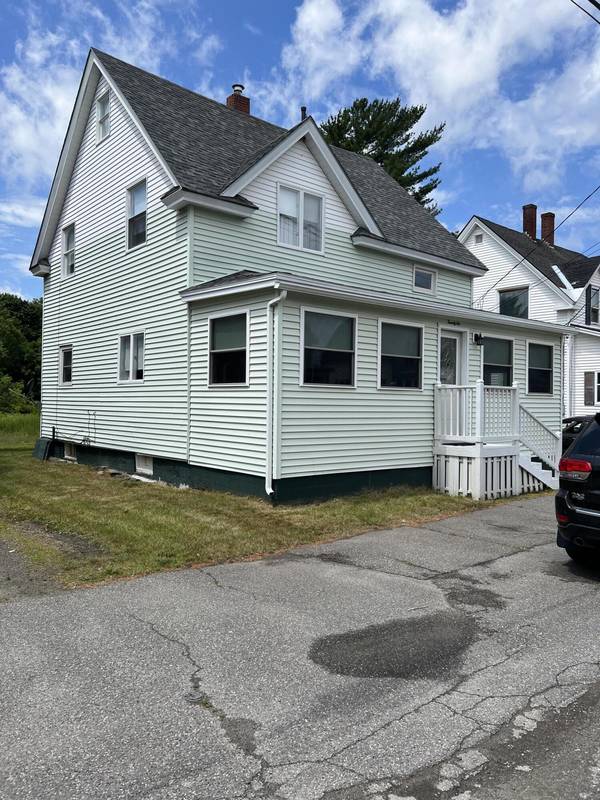 Millinocket, ME 04462,26 Katahdin AVE