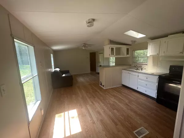 Greene, ME 04236,89 Sawyer RD