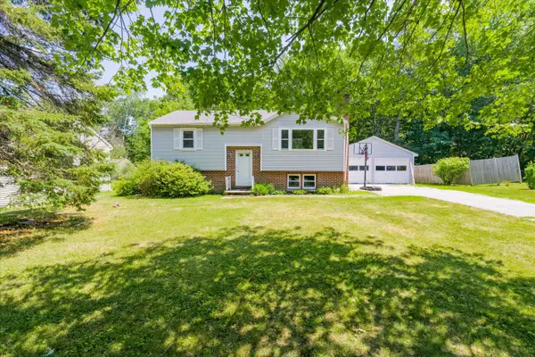 Yarmouth, ME 04096,24 Ellen CIR
