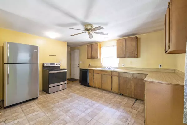 Limerick, ME 04048,183 Burnham RD