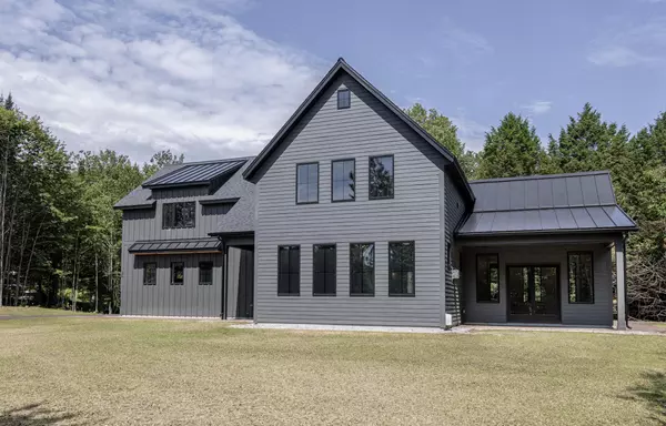 Freeport, ME 04032,30 Cortland RD