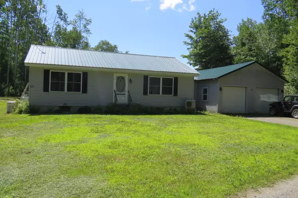 Otis, ME 04605,24 Bunker DR