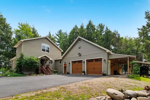 Edinburg, ME 04448,946 Edinburg RD