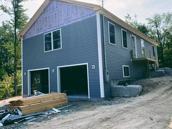 36 Knoll RD, Poland, ME 04274