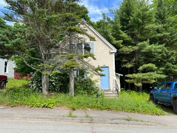 45 Spring ST, Calais, ME 04619