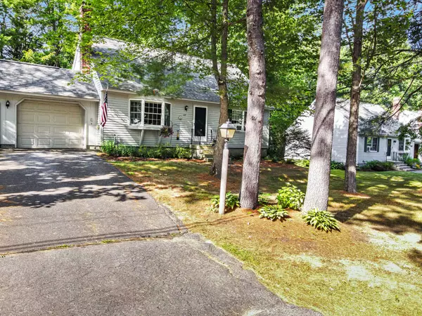 Waterville, ME 04901,113 Evergreen DR #113