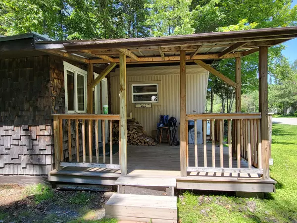 Jackman, ME 04945,29 John's ST