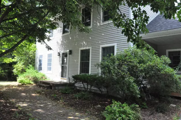 Hampden, ME 04444,5 Surrey LN