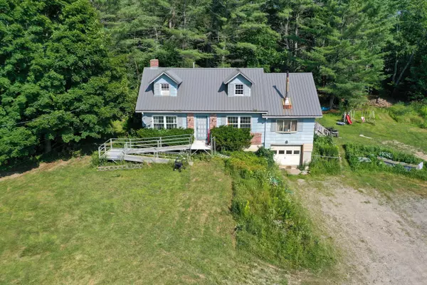 3 Swetts Pond RD, Orrington, ME 04474