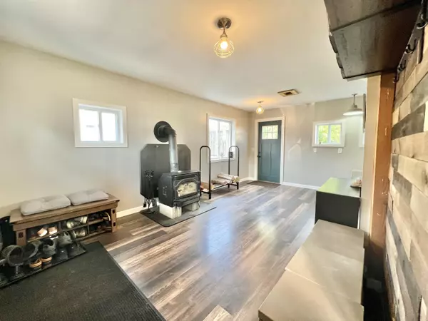 Orono, ME 04473,70 Pine ST