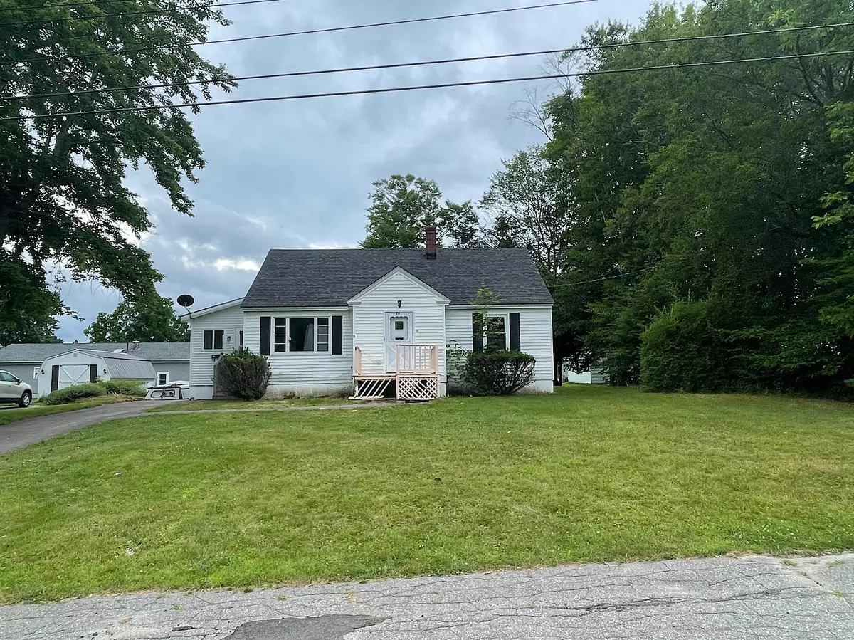 East Millinocket, ME 04430,18 High ST