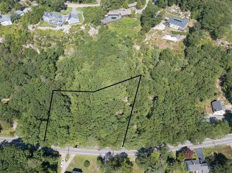 52 S Freeport RD, Freeport, ME 04032