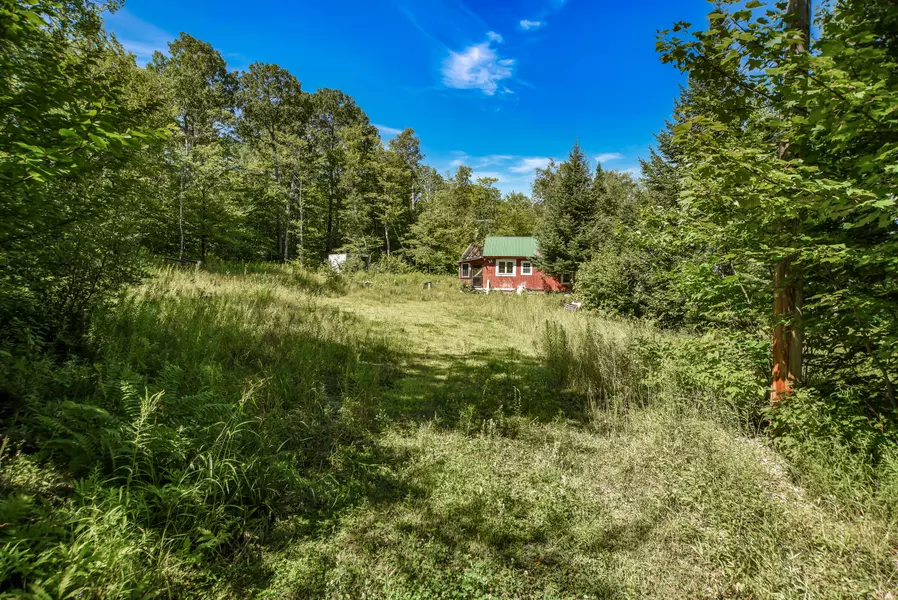 40 Bradley DR, Harmony, ME 04942