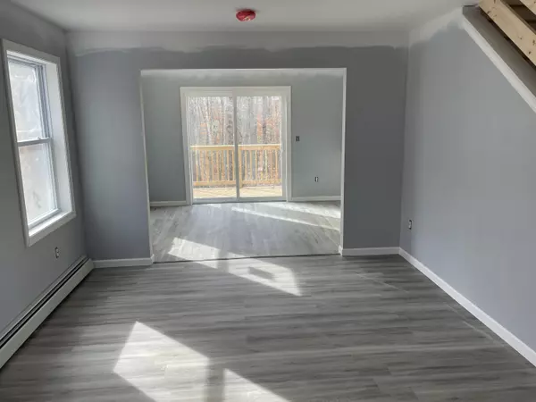 Waterboro, ME 04061,47 Mayfair WAY