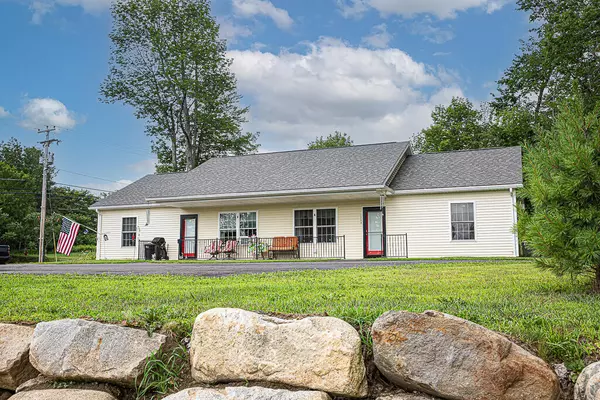 125 High ST, Oakland, ME 04963