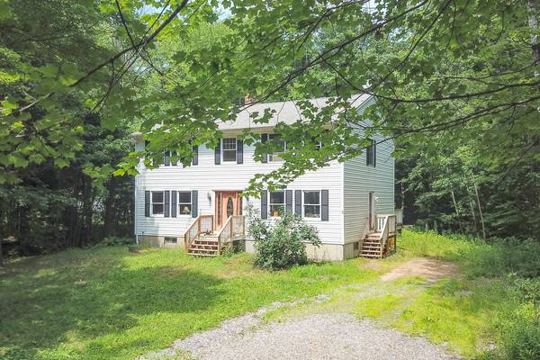 9 Sparsam ST, Lisbon, ME 04252