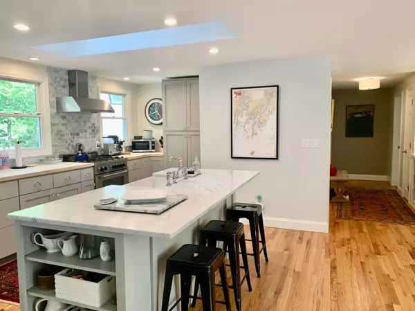 Yarmouth, ME 04096,62 Bowdoin ST