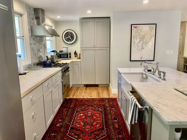 Yarmouth, ME 04096,62 Bowdoin ST