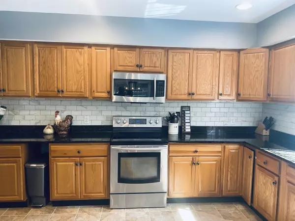 Orono, ME 04473,26 Merritt DR