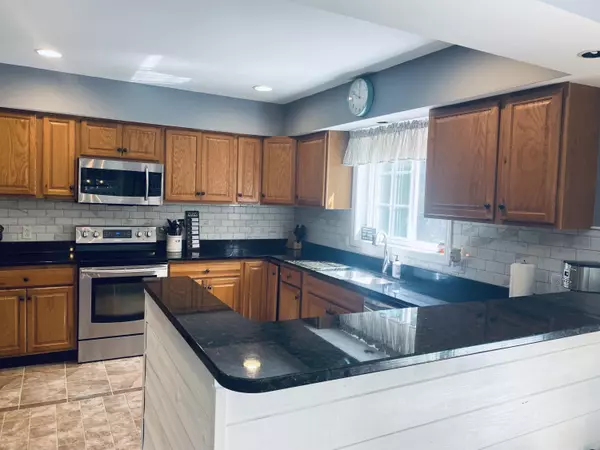 Orono, ME 04473,26 Merritt DR