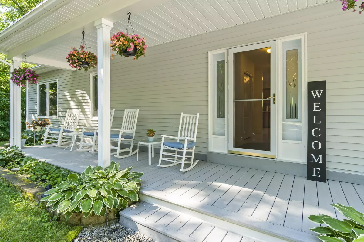 Naples, ME 04055,65 Jackson Cove RD