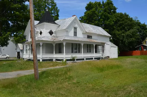 21 Middle ST, Madison, ME 04950