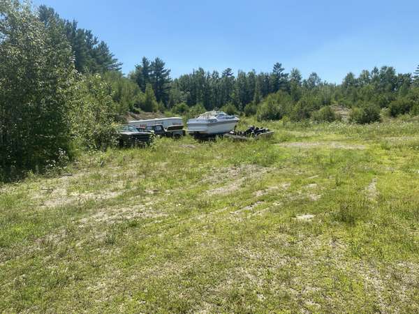 000 Gravel Pit LN, Levant, ME 04456