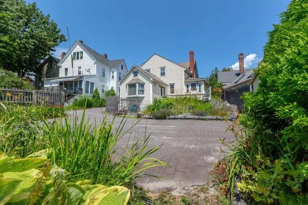 Wiscasset, ME 04578,190 Main / Route 1 ST