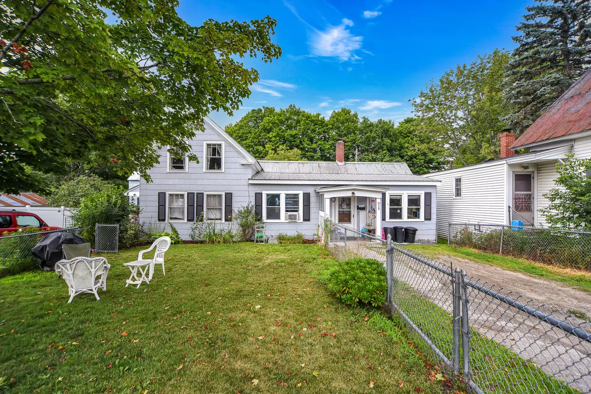 Winthrop, ME 04364,31 Royal ST