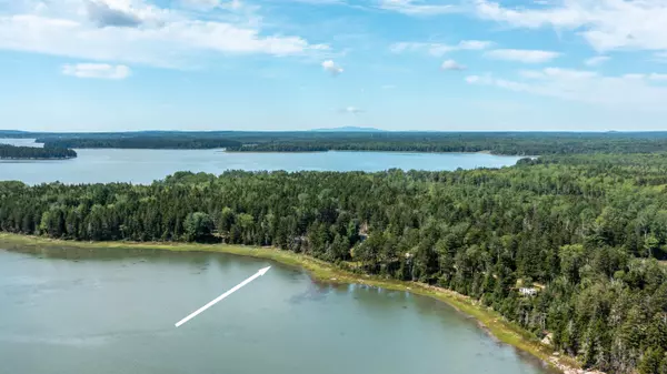 63 Birch Point RD, Milbridge, ME 04658