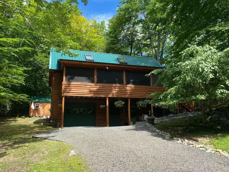 79 Sunset RD, Frye Island, ME 04071