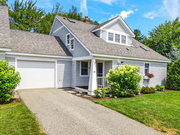 Rockport, ME 04856,42 Village WAY #42
