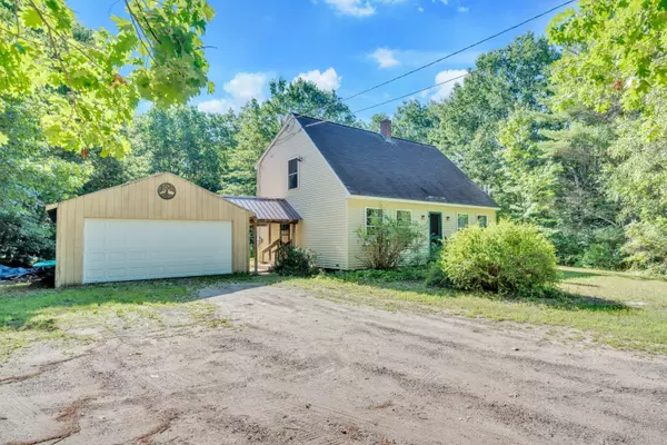 Raymond, ME 04071,317 Raymond Hill RD