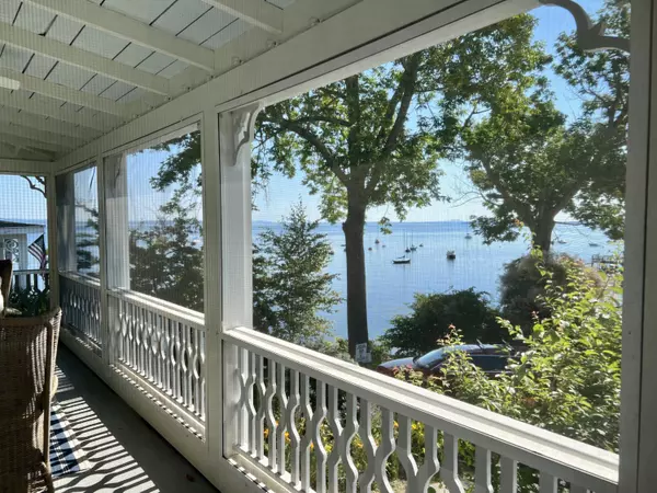 3 Park Row, Northport, ME 04849